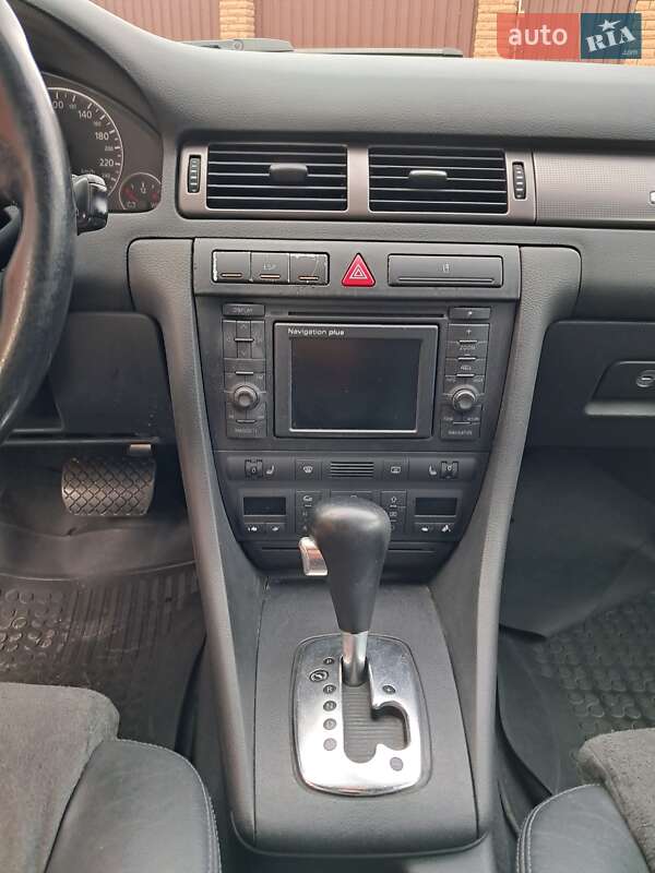 Універсал Audi A6 2002 в Звягелі