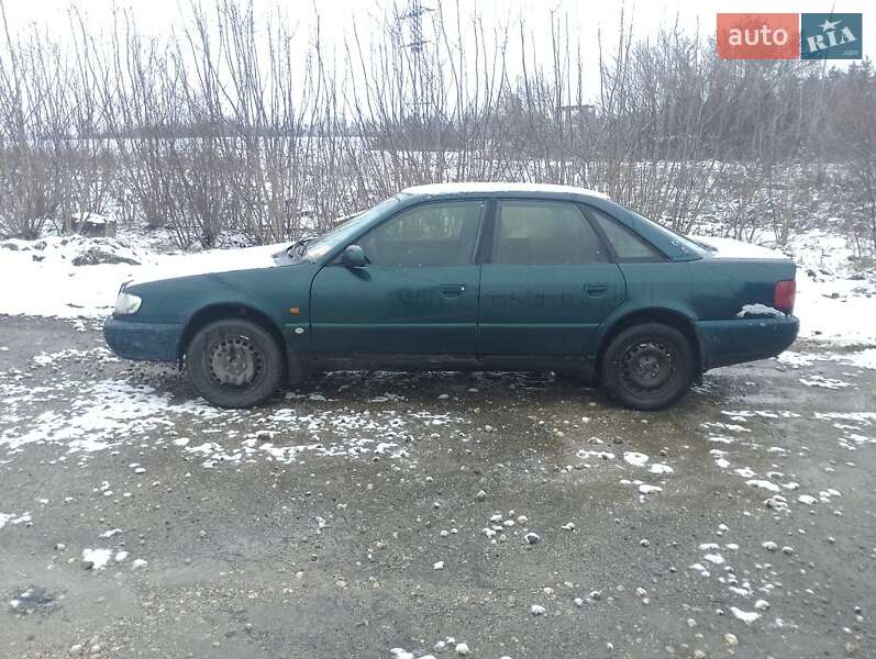 Седан Audi A6 1994 в Городенке