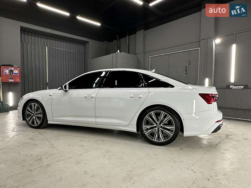 Седан Audi A6 2018 в Киеве