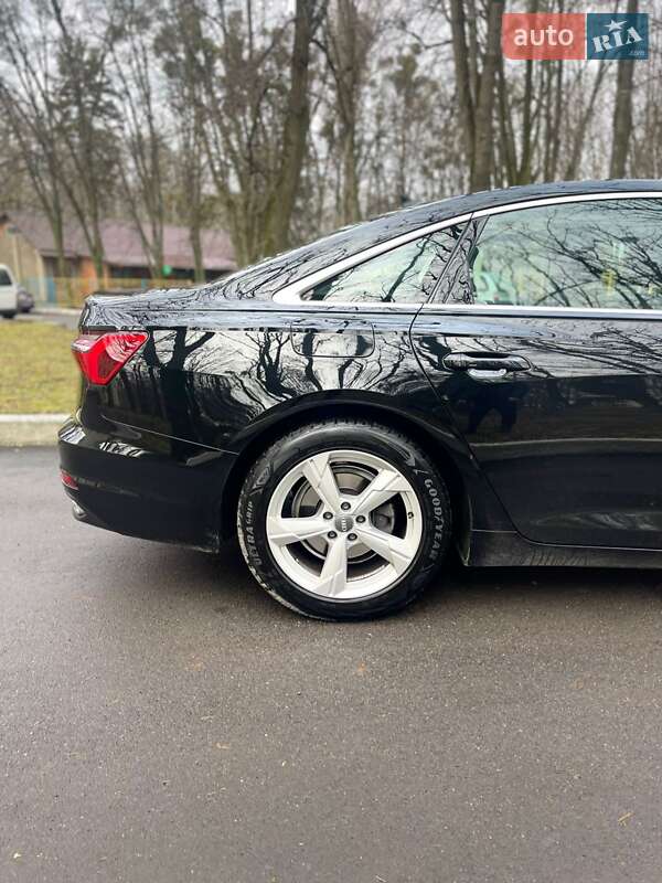 Седан Audi A6 2019 в Киеве