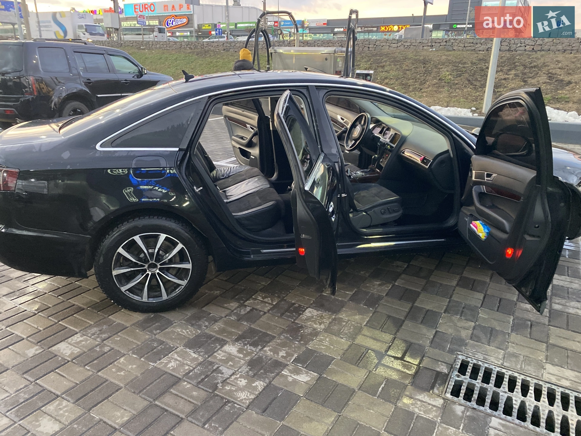 2010 Audi A6 - мініатюра 11