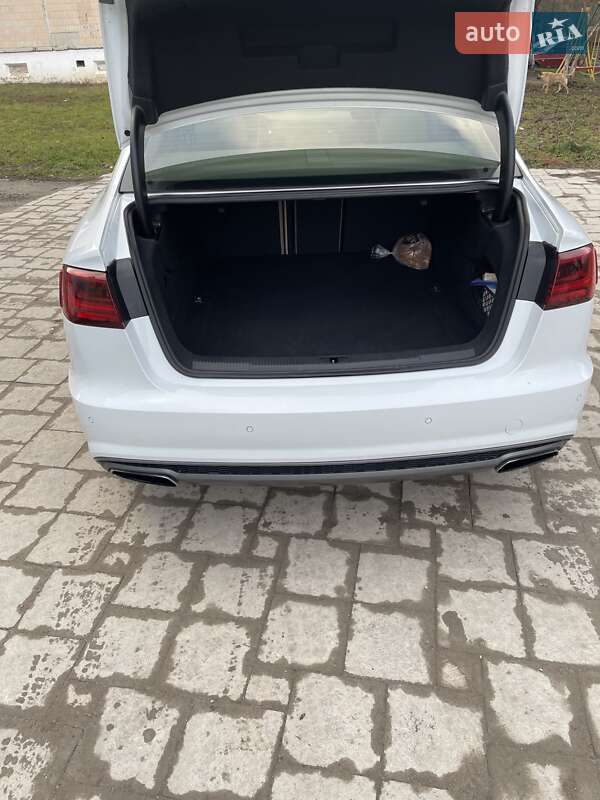 Седан Audi A6 2015 в Збаражі