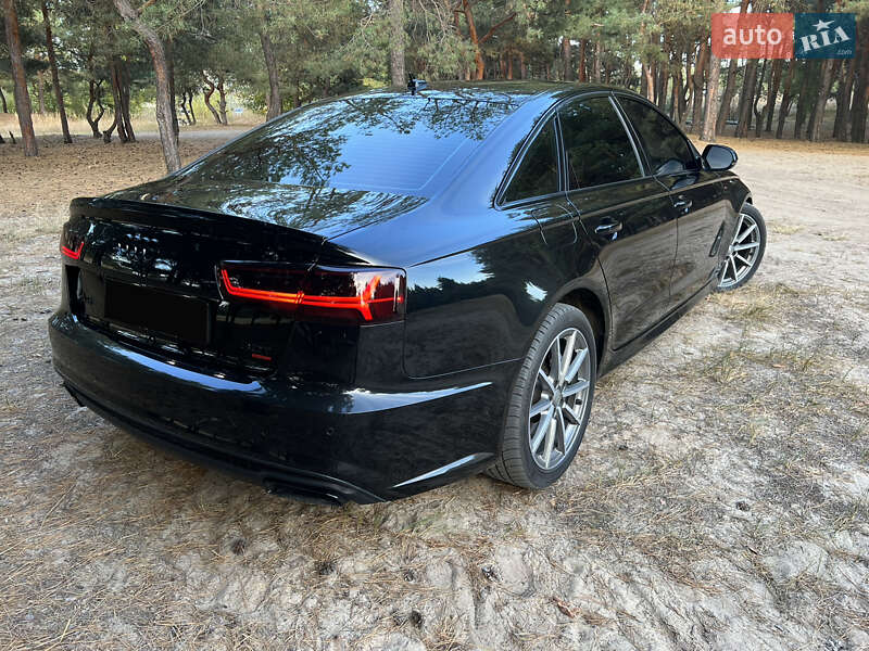 Седан Audi A6 2015 в Днепре