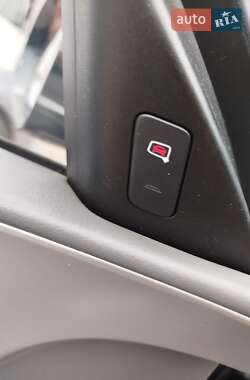 Седан Audi A6 2013 в 