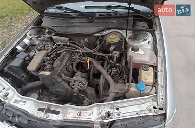 Седан Audi A6 1995 в 