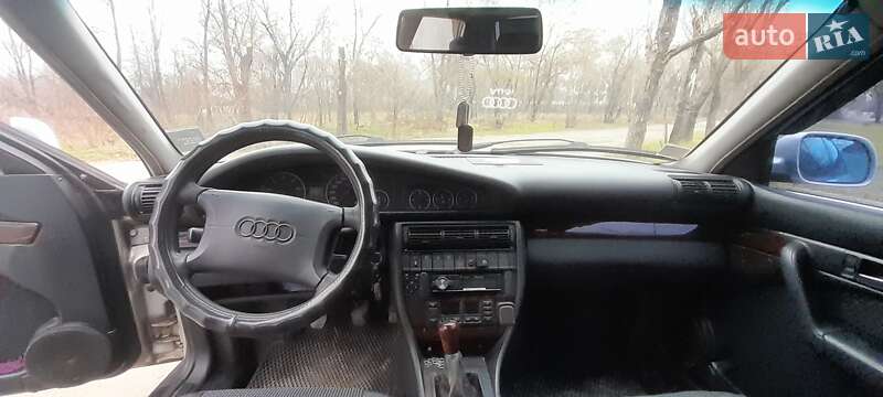 Седан Audi A6 1995 в Запорожье