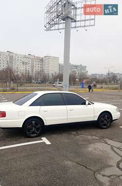 Седан Audi A6 1996 в 