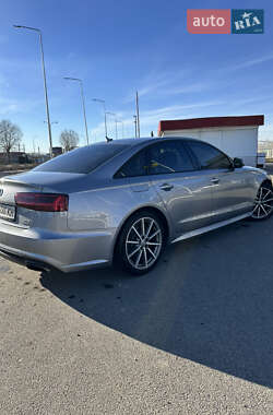 Седан Audi A6 2015 в 