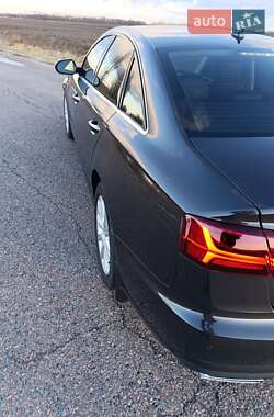 Седан Audi A6 2015 в 