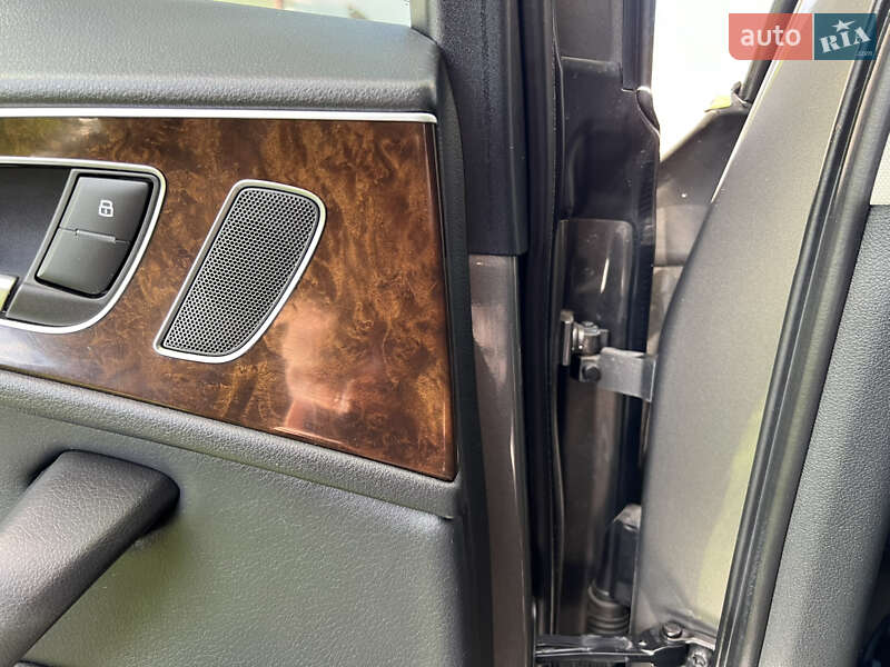 Седан Audi A6 2012 в Жовкве