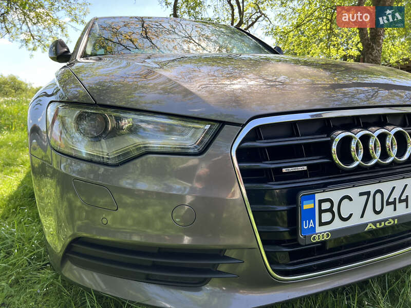 Седан Audi A6 2012 в Жовкве