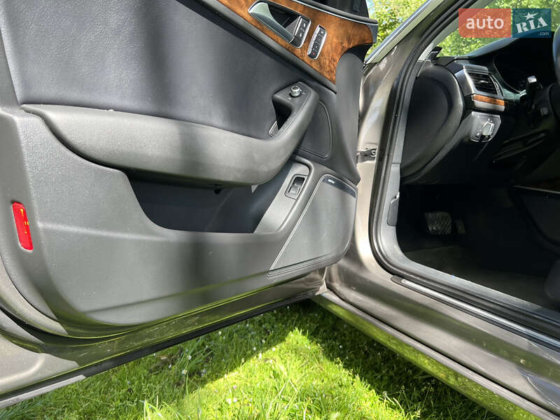 Седан Audi A6 2012 в Жовкве