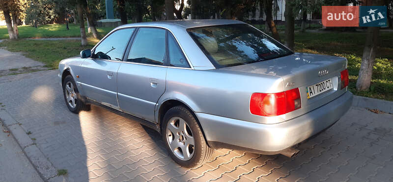 Седан Audi A6 1997 в Шпитьках