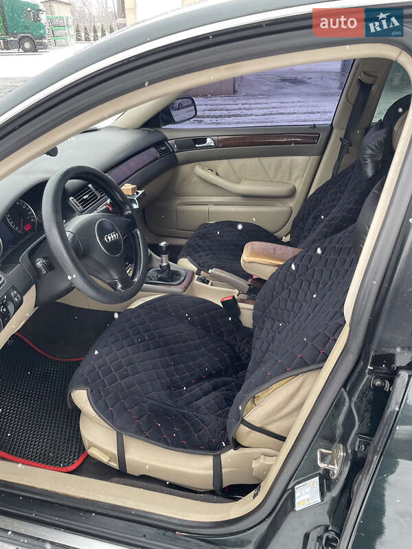 Седан Audi A6 2003 в Сарнах