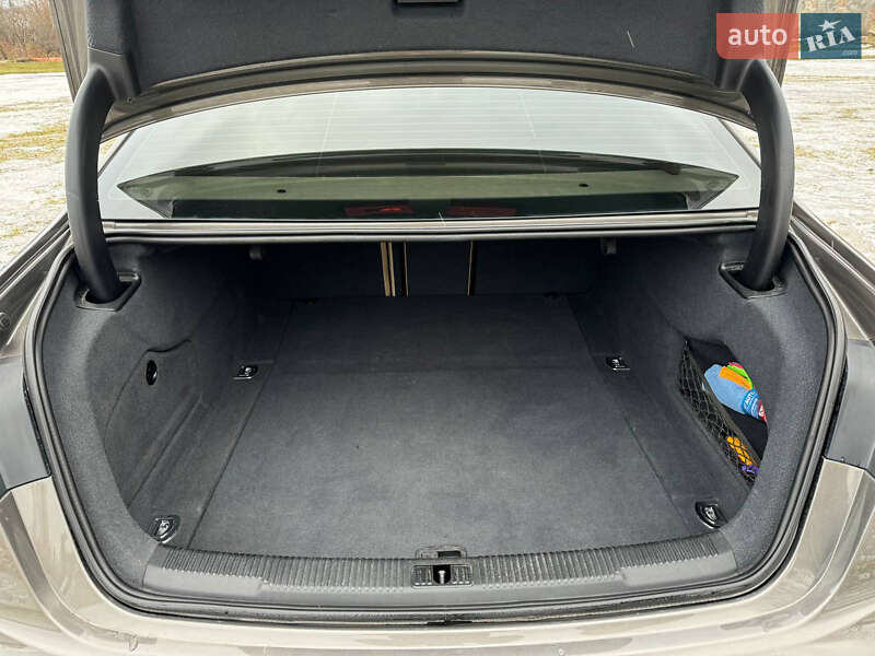 Седан Audi A6 2011 в Жидачове