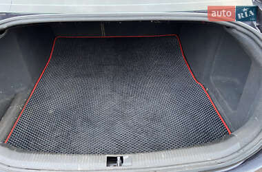 Седан Audi A6 2004 в 