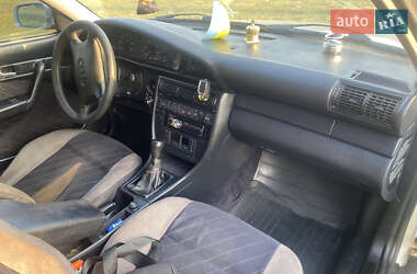Седан Audi A6 1995 в 