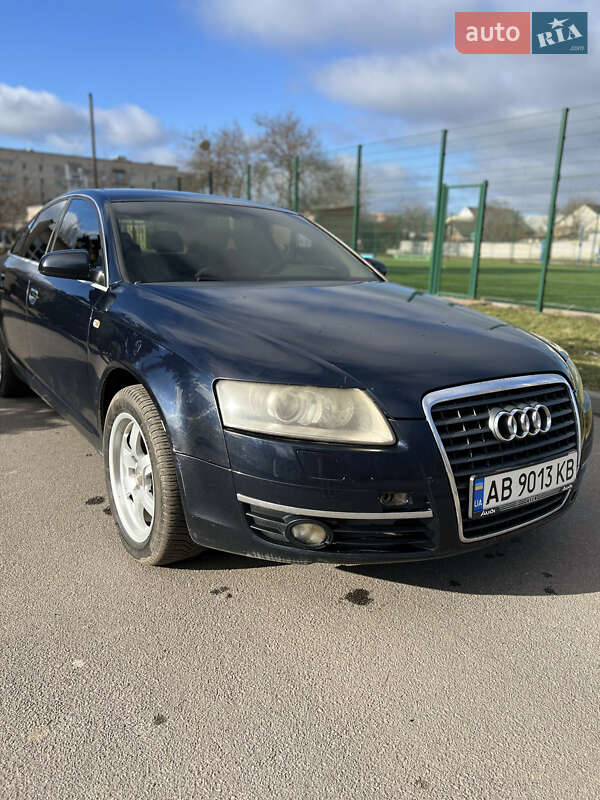 Седан Audi A6 2004 в Калиновке