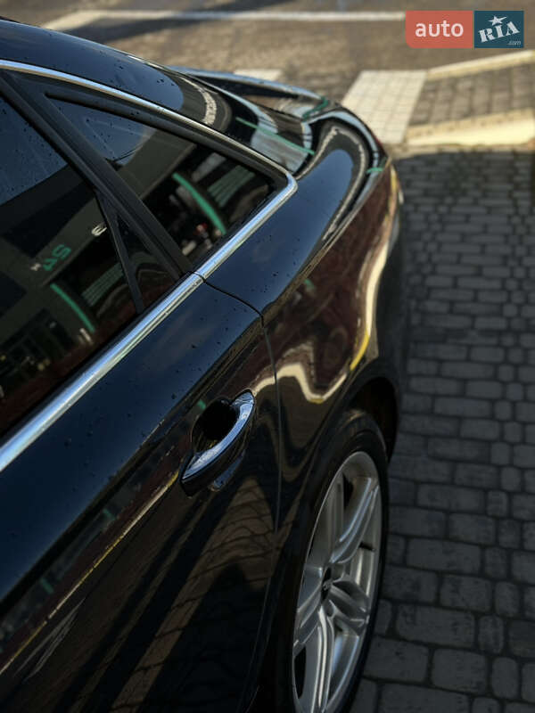 Седан Audi A6 2013 в Коростене