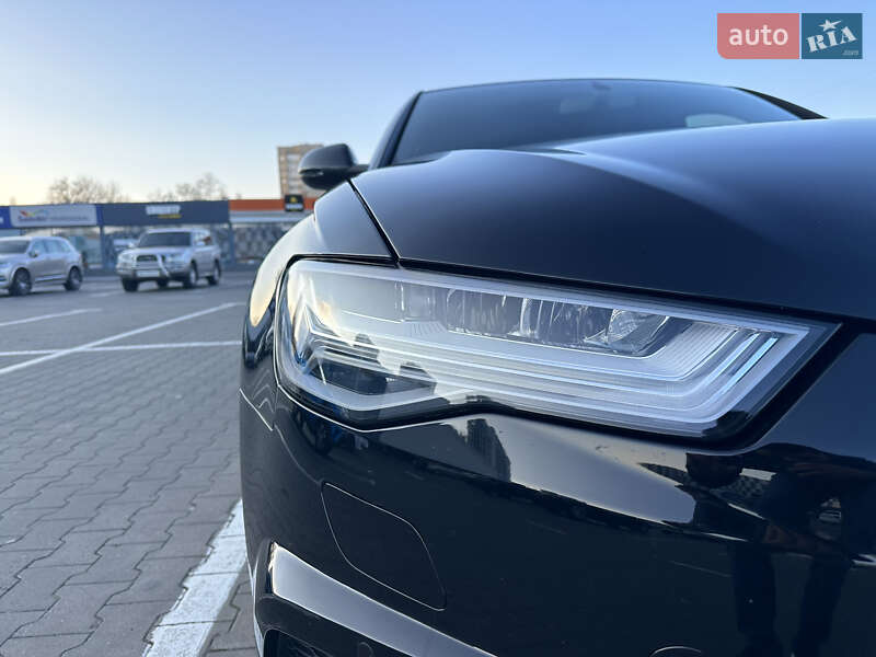 Седан Audi A6 2015 в Черновцах