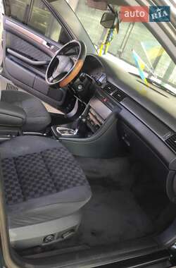 Седан Audi A6 1998 в 