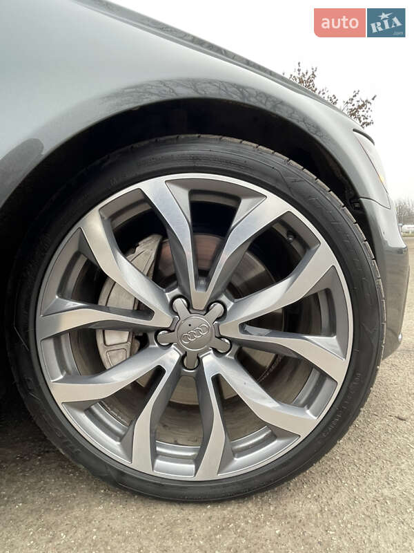 Седан Audi A6 2014 в Первомайську