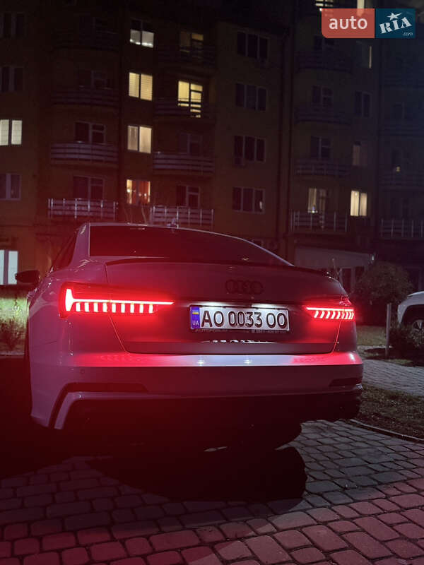 Седан Audi A6 2018 в Ужгороде