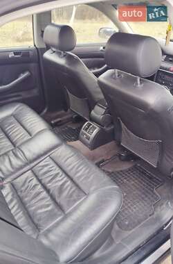 Седан Audi A6 2003 в 