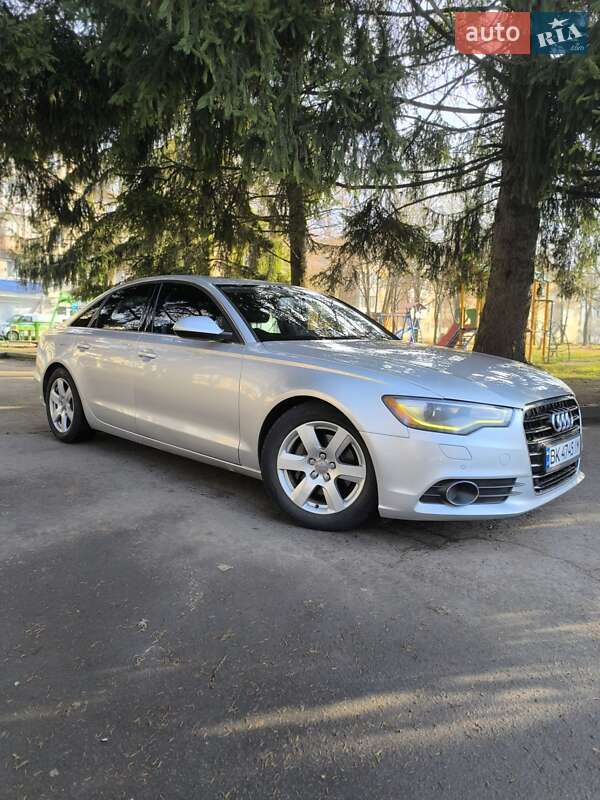 Седан Audi A6 2012 в Ровно
