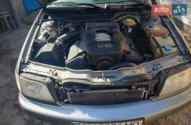 Седан Audi A6 1996 в 