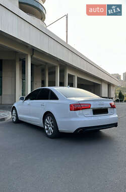 Седан Audi A6 2014 в Днепре