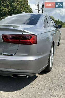 Седан Audi A6 2015 в 