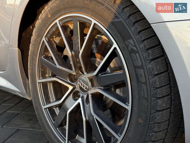 Седан Audi A6 2015 в Луцке