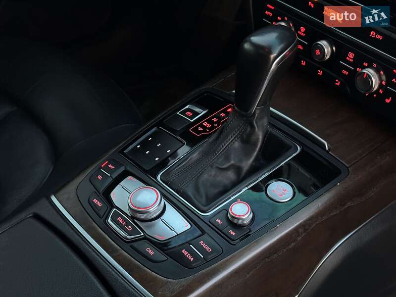 Седан Audi A6 2015 в Луцке