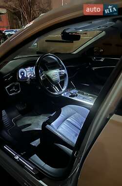Седан Audi A6 2018 в 