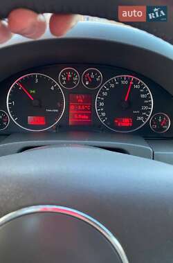 Универсал Audi A6 2003 в 