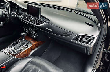 Седан Audi A6 2012 в 