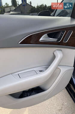 Седан Audi A6 2012 в 