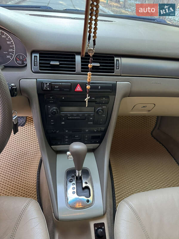Седан Audi A6 2001 в Ивано-Франковске