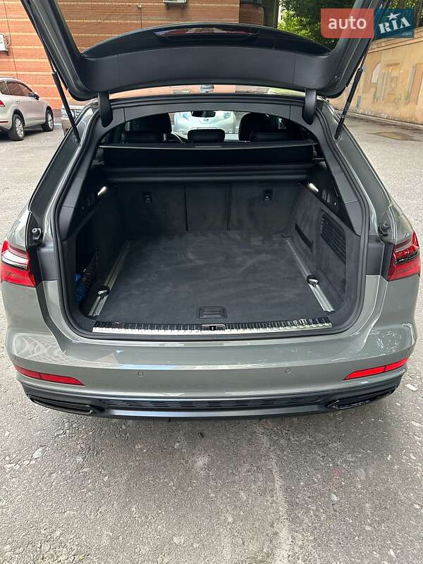 Универсал Audi A6 2022 в Киеве