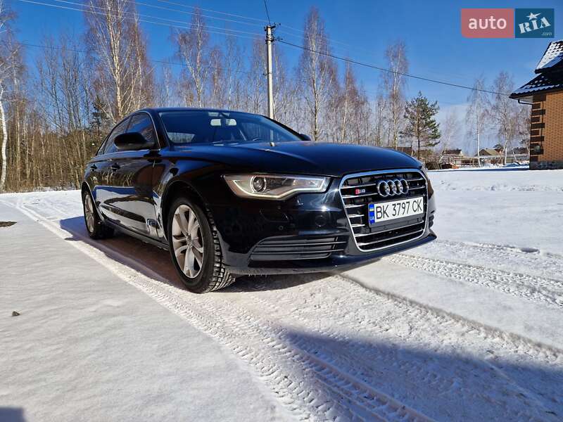 Седан Audi A6 2012 в Сарнах