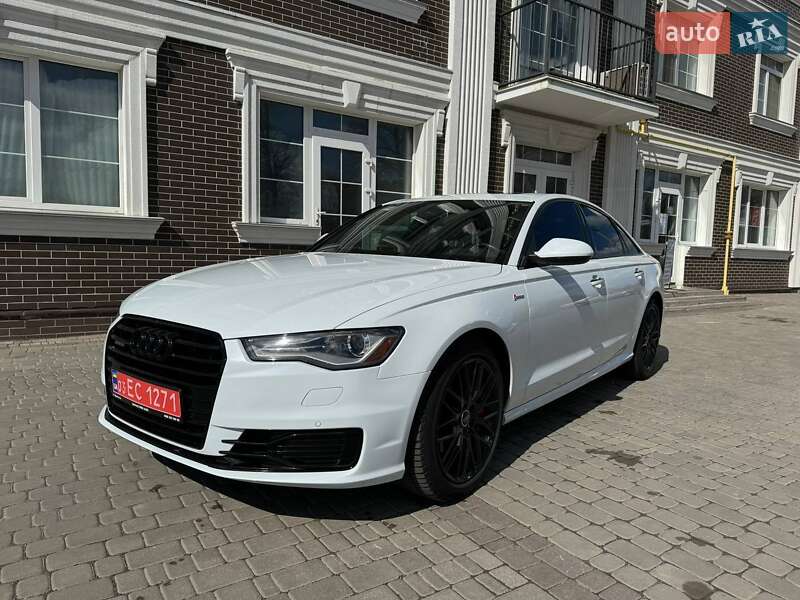 Седан Audi A6 2015 в 