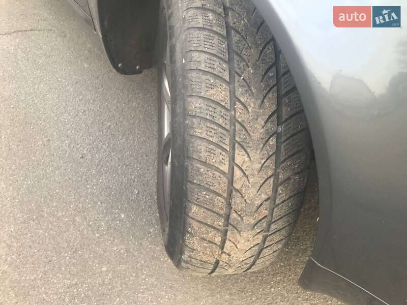 Универсал Audi A6 2004 в Киеве