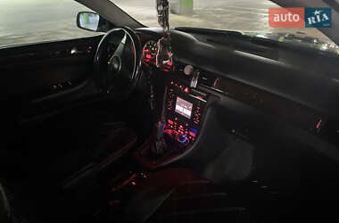 Седан Audi A6 2001 в 