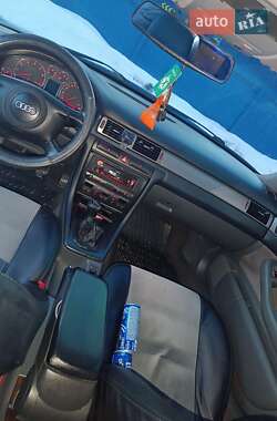 Седан Audi A6 1999 в 