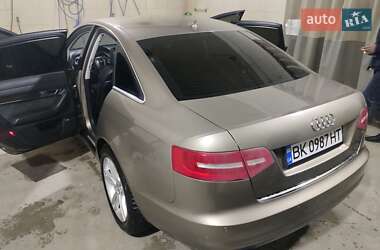 Седан Audi A6 2010 в 