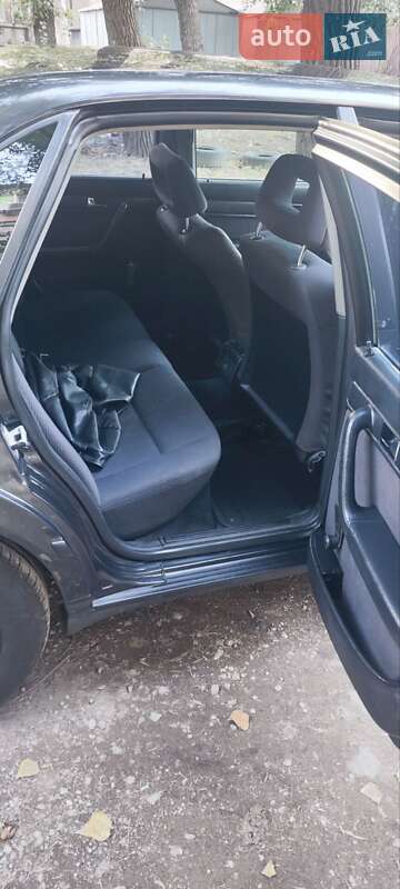 Седан Audi A6 1994 в Кривом Роге