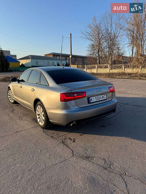 Седан Audi A6 2013 в Рокитному