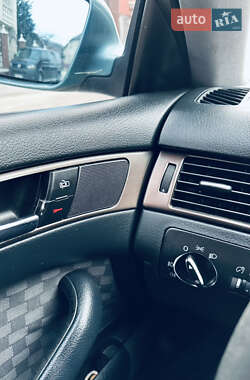 Седан Audi A6 2000 в 