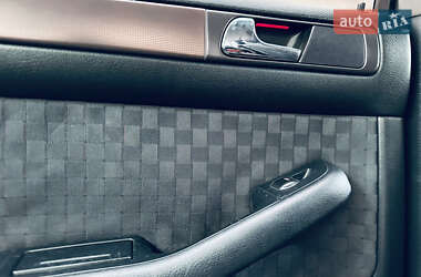 Седан Audi A6 2000 в 